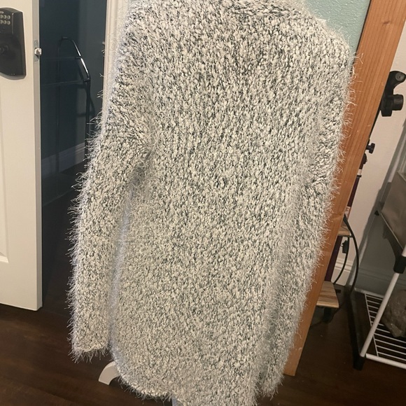 Women’s Calvin Klein long sweater black and white - Picture 4 of 6